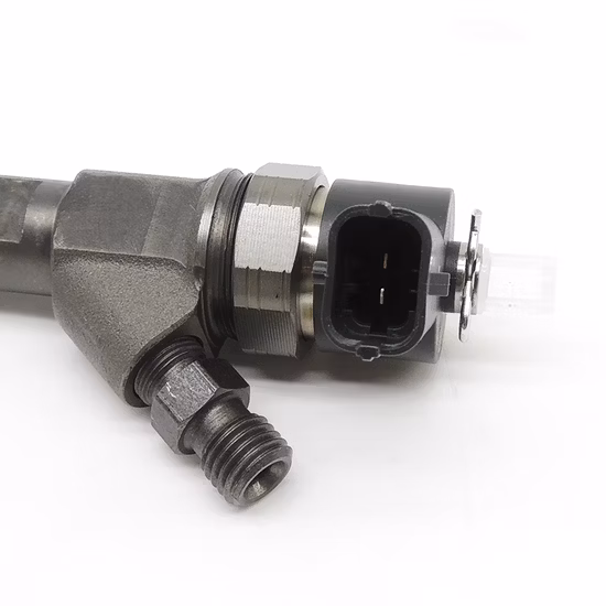 Nuovissimo iniettore di carburante diesel Common Rail per Renault Nissan Vauxhall 2.5 0445110141